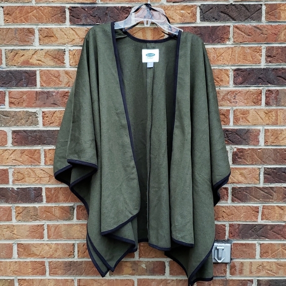 Olive Green Poncho - Picture 1 of 5
